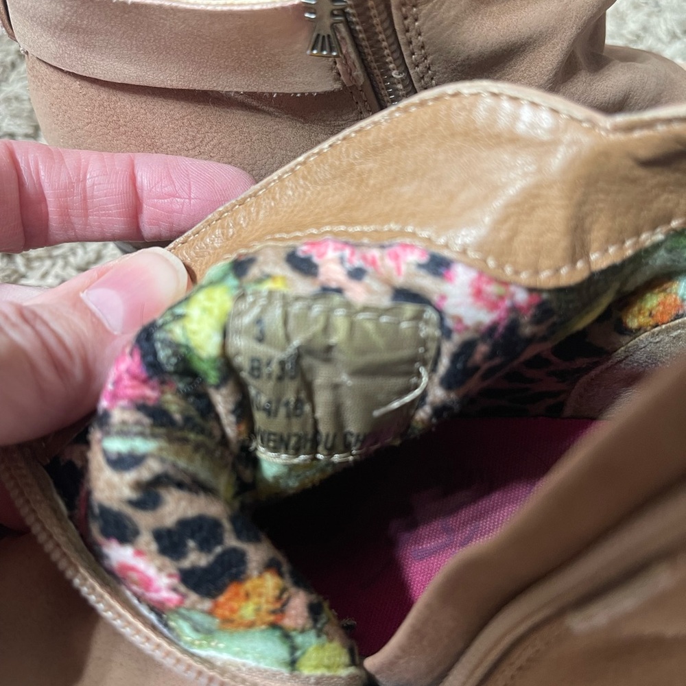 Blowfish Tan Boots with Effortless Style